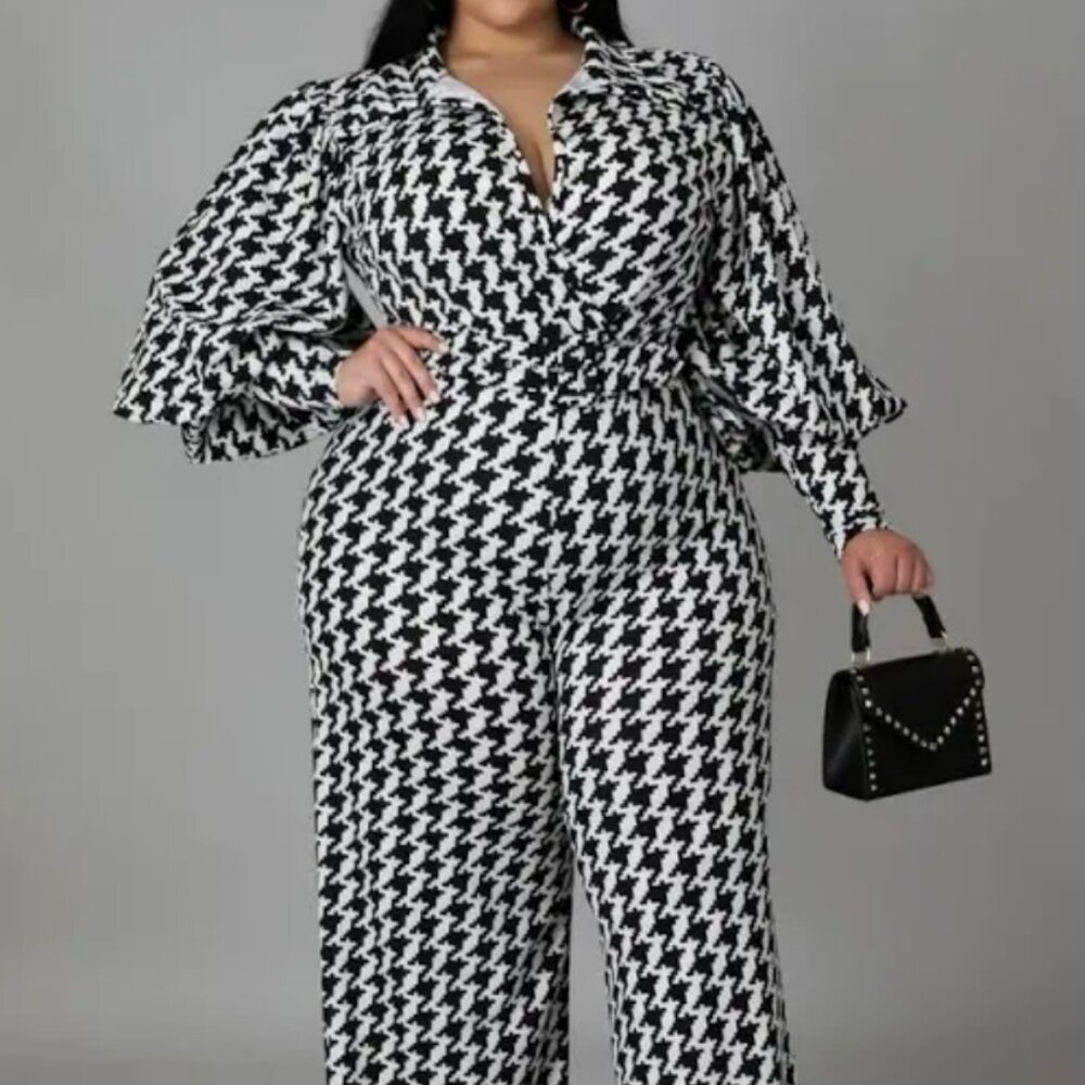 NWOT Houndstooth plus size Balloon sleeve jumpsuit